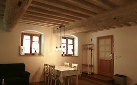 Stilvolle Wohnung Auf 50 M² Mit Parkplatz Und Wifi